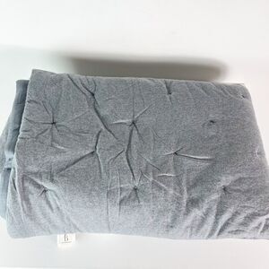 Ellen Degeneres NWT Gray Circular Tufting Blanket Comforter